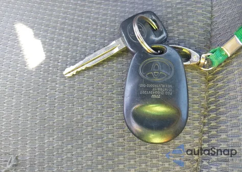 2008 Toyota Tacoma z USA, uszkodzony, nr VIN 5TETX22N58Z471666